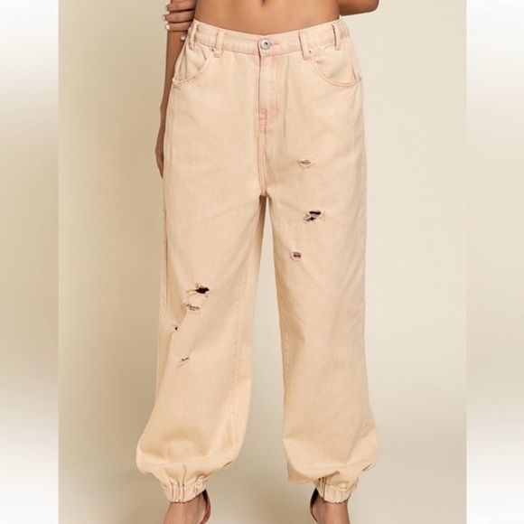 POL Beige Distressed Jogger Jeans-NEW! - Picture 1 of 3